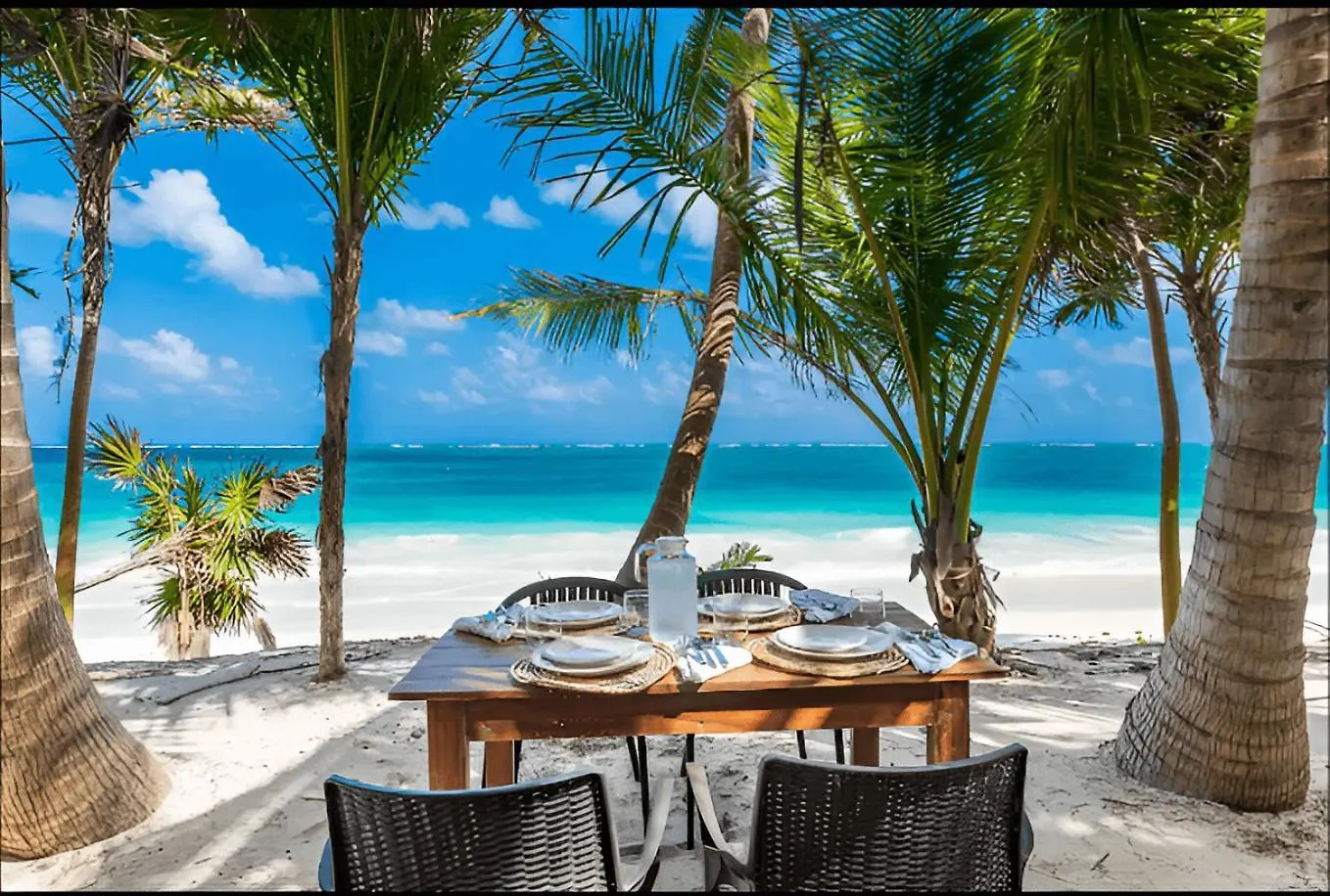 Casa Nah Balam. Very Private. A Perfect Get Away! Tulum Villa