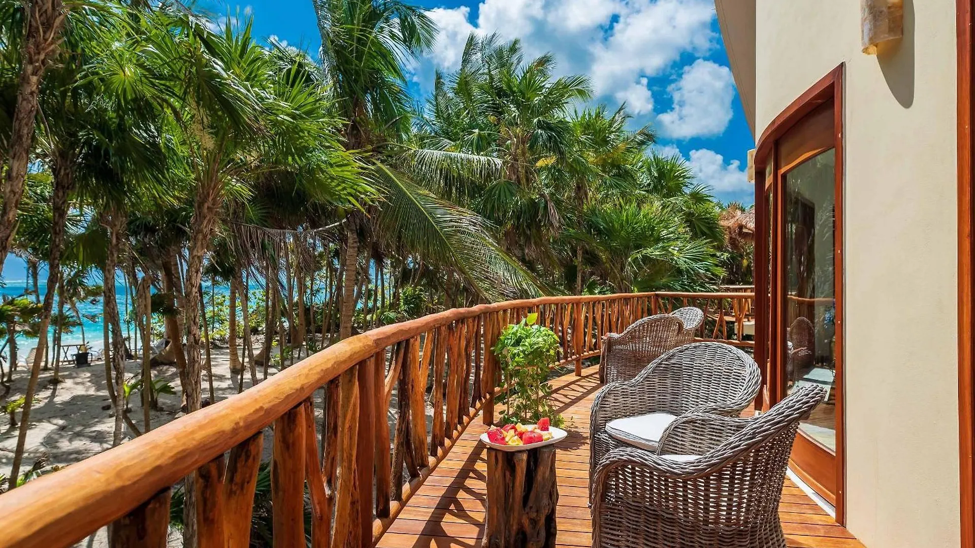 Casa Nah Balam. Very Private. A Perfect Get Away! Tulum Villa