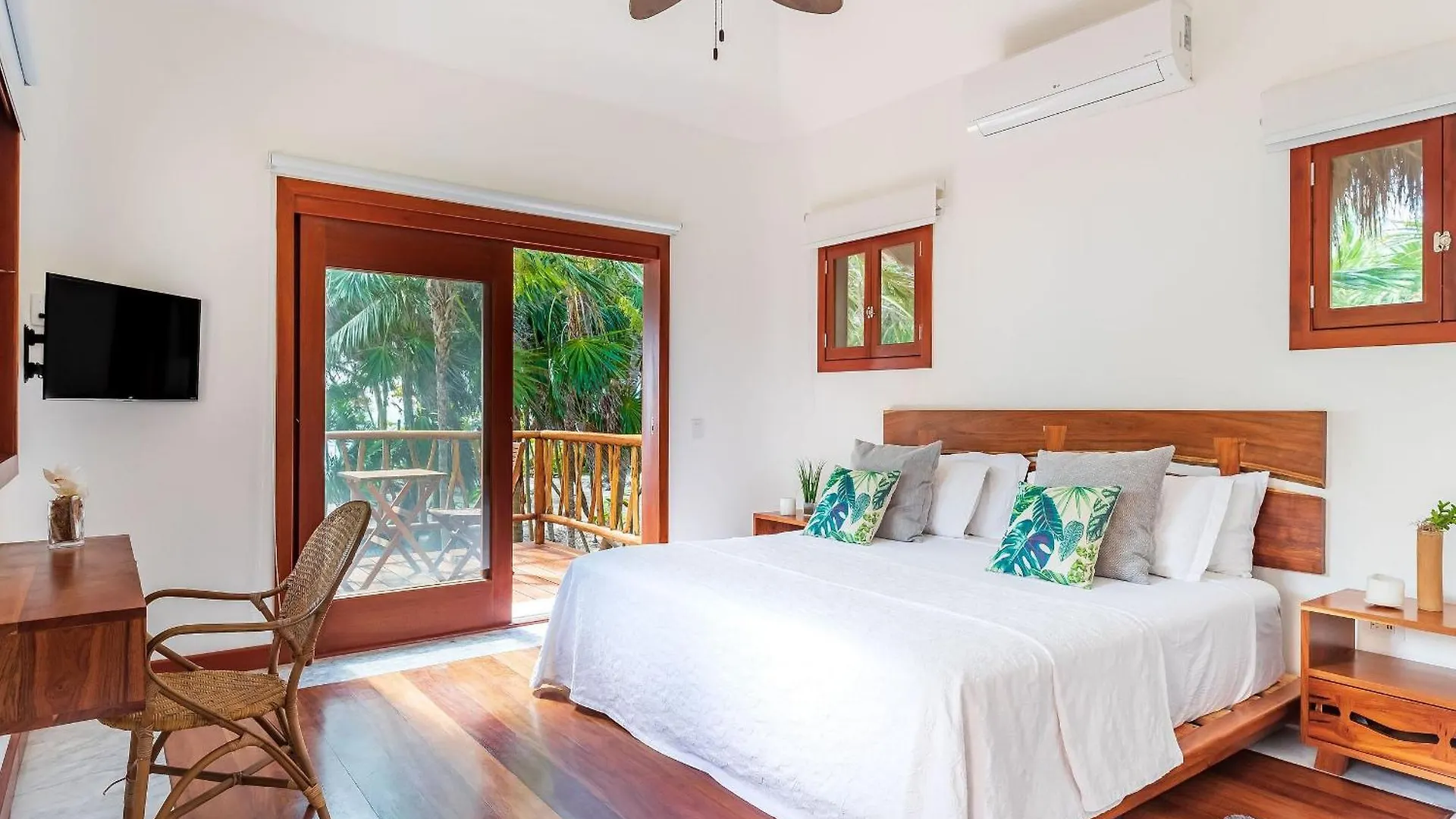 Villa Casa Nah Balam. Very Private. A Perfect Get Away! Tulum