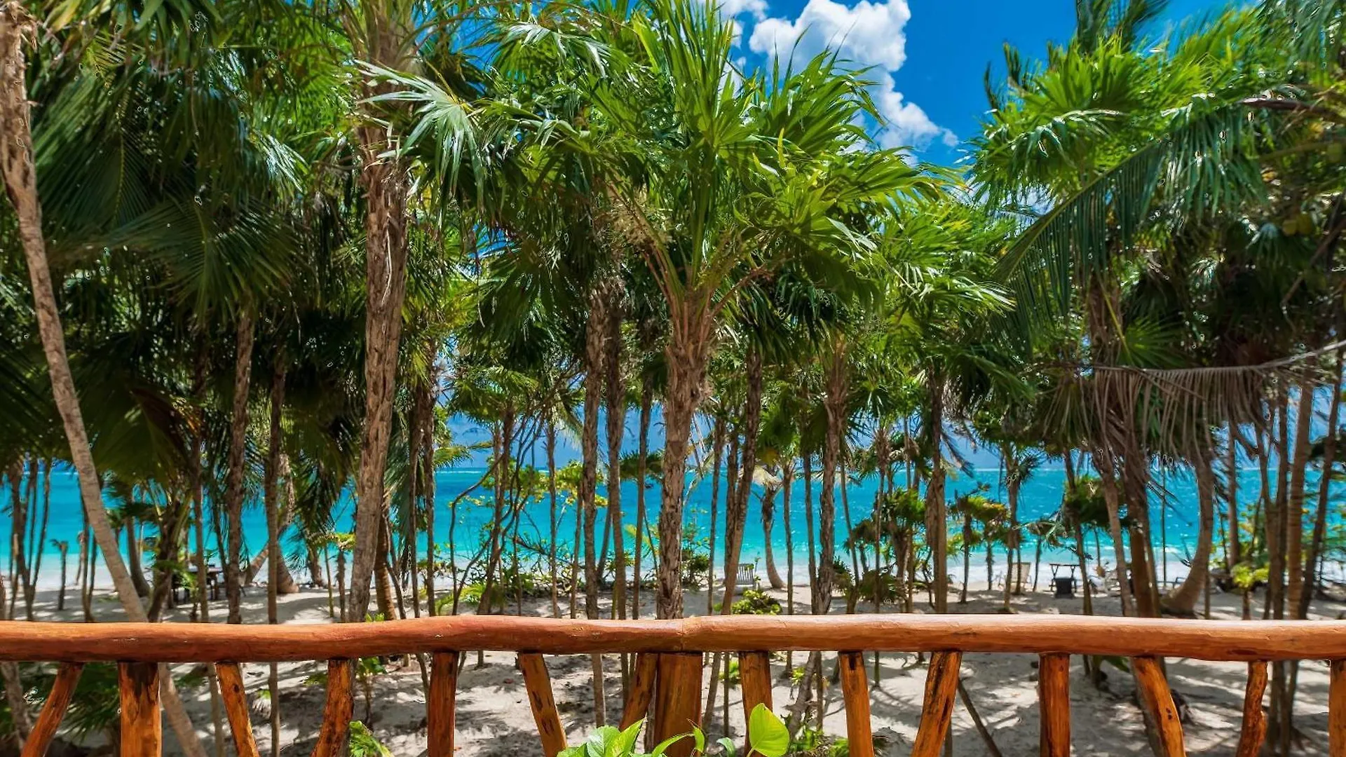 Casa Nah Balam. Very Private. A Perfect Get Away! Tulum Villa